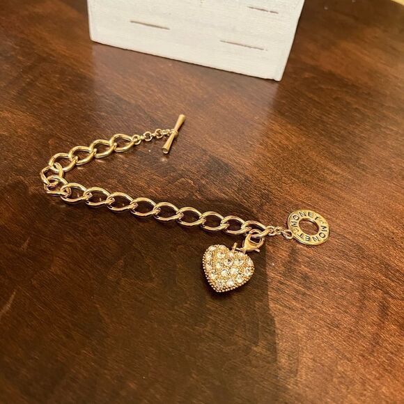 LOOK" Monet Gold Tone Pave Heart Rhinestone Charm Toggle Bracelet - Picture 2 of 5